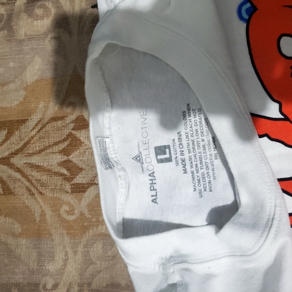 T-shirt - Picture 6 of 6